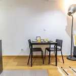 Appartement 1 *