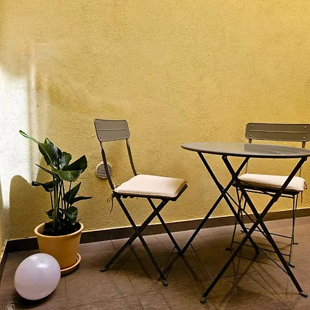 1 Apartment